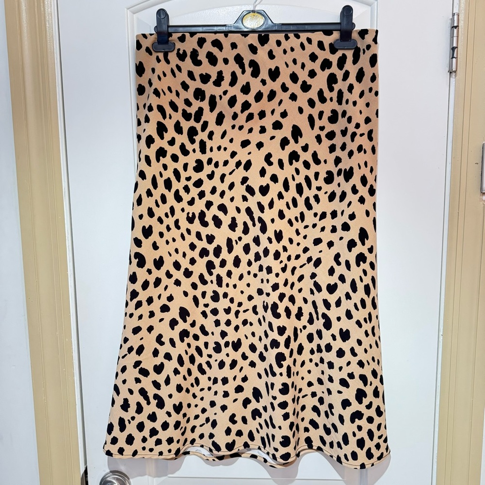Hilary Radley Tan and Black Midi Skirt